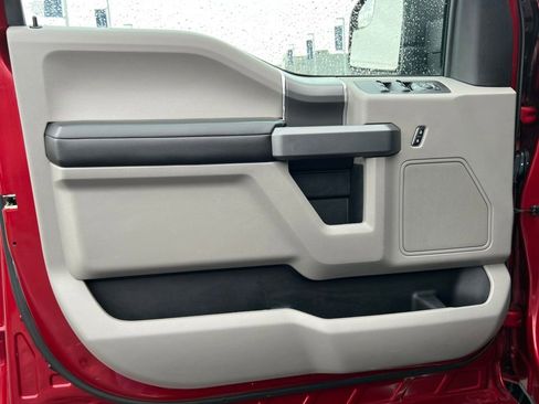 Used 2018 Ford F150 XLT w/ Equipment Group 302A Luxury AWD/4WD image 15
