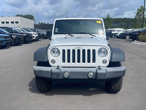 Used 2017 Jeep Wrangler Unlimited Sport w/ Quick Order Package 24S AWD/4WD image 2