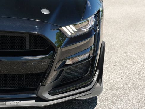 Used 2022 Ford Mustang Shelby GT500 w/ Technology Package RWD image 26