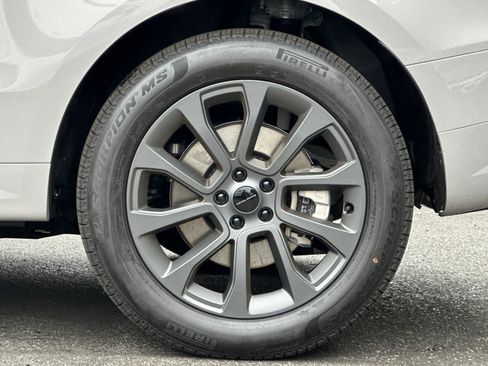 New 2026 Land Rover Range Rover Sport Dynamic SE image 13