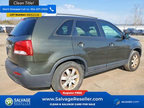 Used 2011 Kia Sorento LX w/ Convenience Pkg image 4