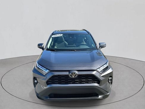 Used 2024 Toyota RAV4 XLE Premium image 9
