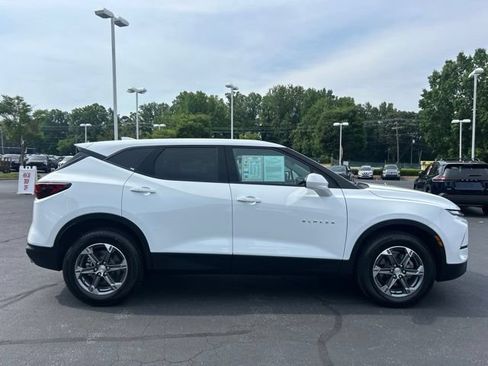 Used 2025 Chevrolet Blazer LT AWD/4WD image 5