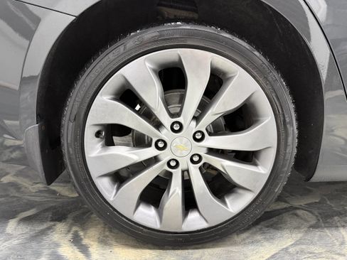 Used 2017 Chevrolet Malibu Premier w/ Driver Confidence Package FWD image 28