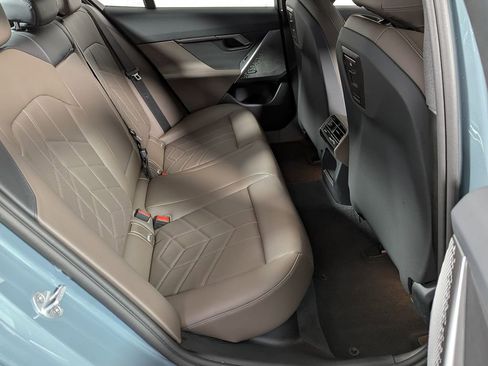 Used 2025 BMW 530i xDrive w/ Premium Package image 40