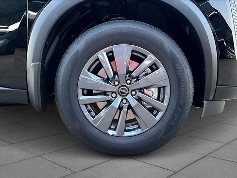 New 2026 Nissan Pathfinder S image 12