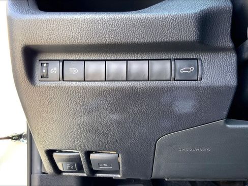 Used 2024 Toyota RAV4 XLE w/ Convenience Package FWD image 33
