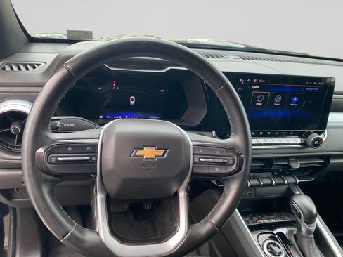Used 2023 Chevrolet Colorado LT w/ LT Convenience Package II AWD/4WD image 21