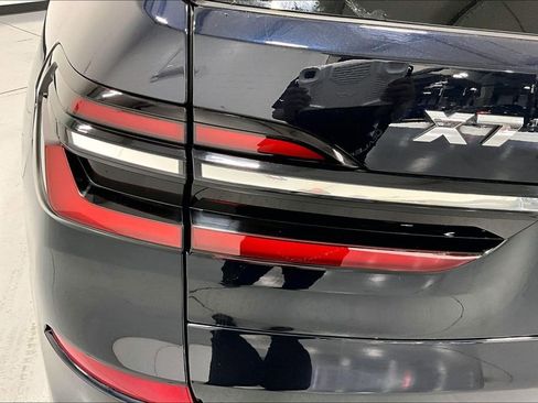 Certified 2023 BMW X7 M60i image 30