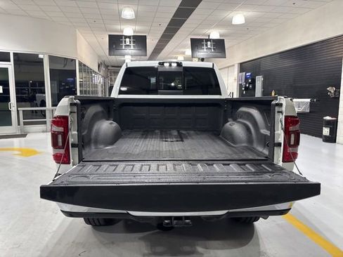 Used 2024 RAM 2500 Laramie w/ Safety Group AWD/4WD image 36
