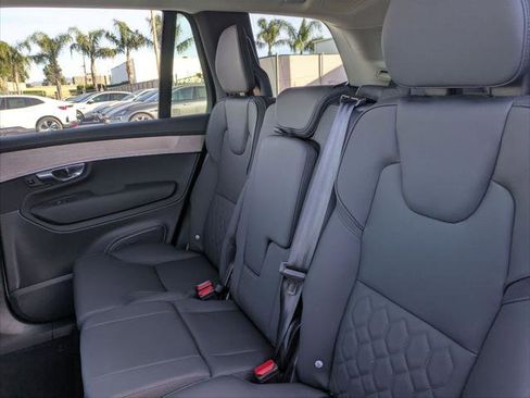 Used 2025 Volvo XC90 B6 Plus w/ Protection Package Premier image 21