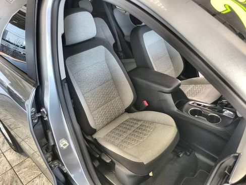 Used 2023 Chevrolet Equinox LS w/ LS Convenience Package FWD image 24