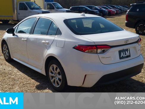 Used 2024 Toyota Corolla LE image 21