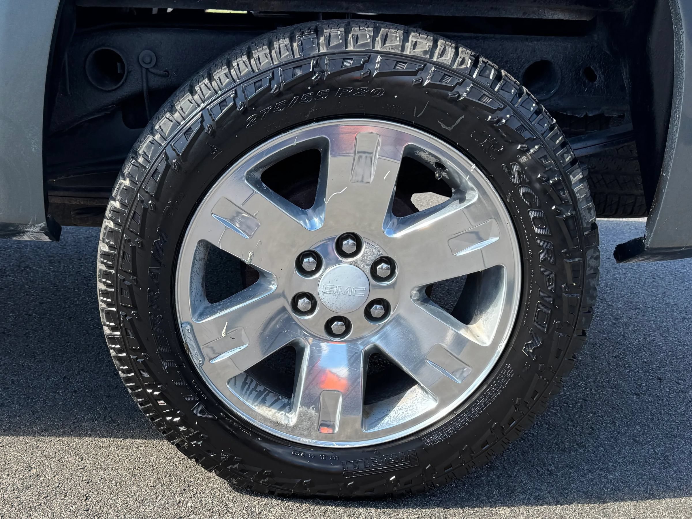 Used 2009 GMC Sierra 1500 SLE w/ Pro Grade Package AWD/4WD image 12