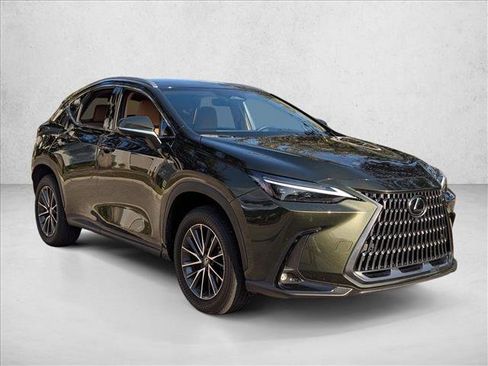 Used 2025 Lexus NX 350 NX 350 Luxury image 3