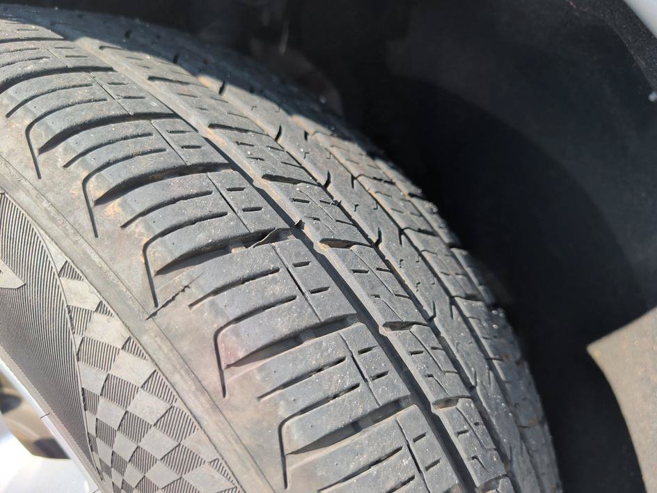 Used 2024 Chrysler Pacifica Touring-L FWD image 29