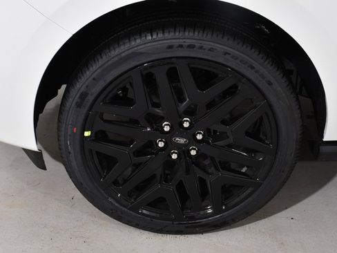 New 2026 Ford Expedition Max Platinum image 25