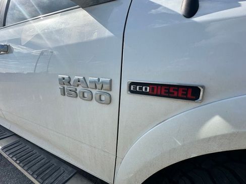 Used 2018 RAM 1500 Laramie AWD/4WD image 3