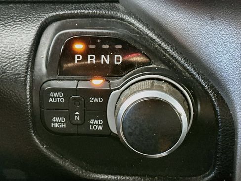 Used 2019 RAM 1500 Big Horn AWD/4WD image 16