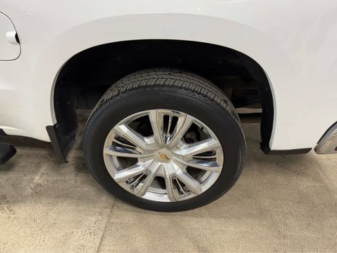 Used 2019 Chevrolet Silverado 1500 LTZ w/ LTZ Premium Package image 9