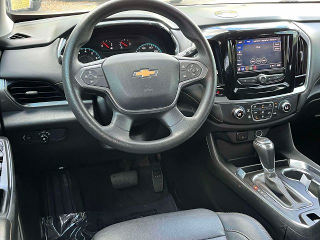 Used 2020 Chevrolet Traverse LS FWD image 14