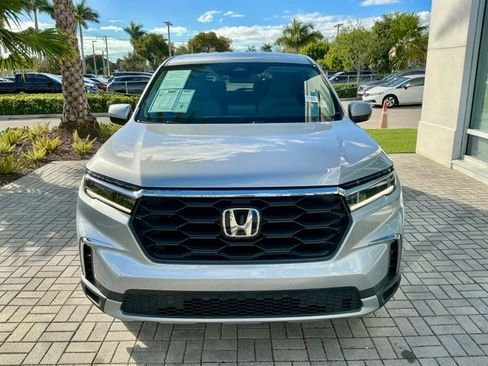 Used 2023 Honda Pilot EX-L image 2