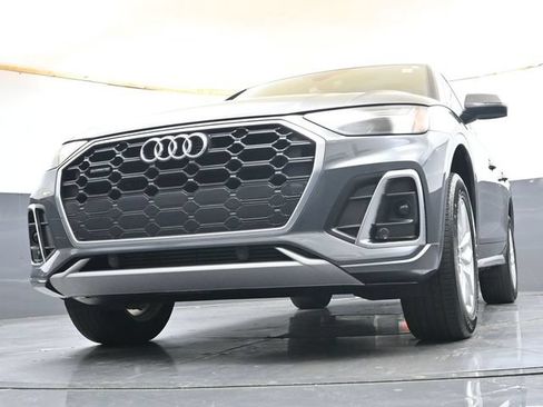 Used 2024 Audi Q5 2.0T Premium w/ Convenience Package AWD/4WD image 30