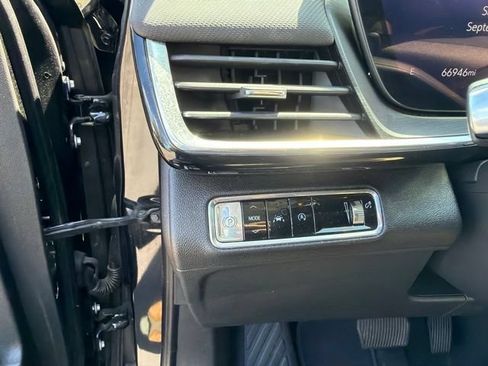 Used 2024 Buick Envision Preferred AWD/4WD image 21