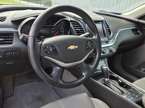 Used 2017 Chevrolet Impala LT w/ Leather Package image 6