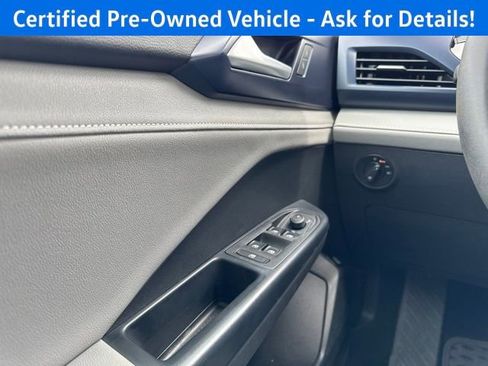 Certified 2024 Volkswagen Taos SE AWD/4WD image 20