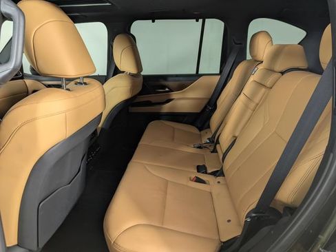Used 2025 Lexus LX 600 4WD w/ Appearance Package image 16