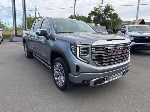 Used 2026 GMC Sierra 1500 Denali w/ Denali Reserve Package AWD/4WD image 7