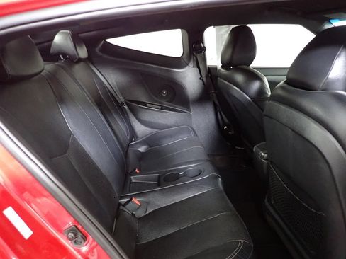 Used 2016 Hyundai Veloster Turbo FWD image 29
