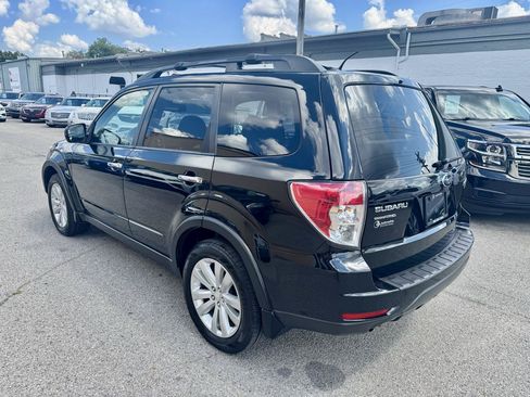Used 2011 Subaru Forester 2.5X Premium AWD/4WD image 4