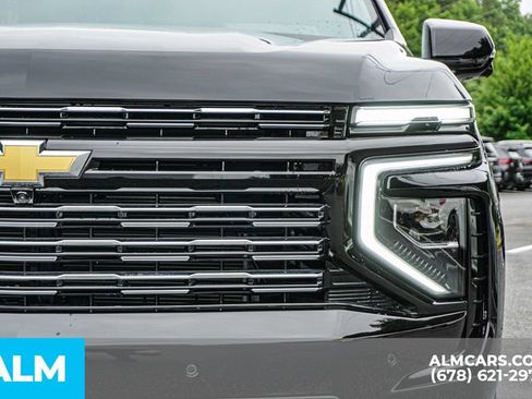 Used 2026 Chevrolet Suburban High Country w/ Sun And Tow Package AWD/4WD image 11