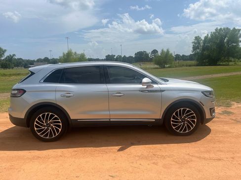 Used 2019 Lincoln Nautilus Reserve FWD image 1