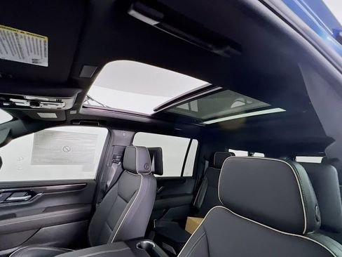 New 2026 GMC Yukon XL Elevation w/ Elevation Premium Package AWD/4WD image 21