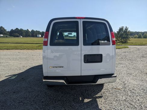 New 2025 Chevrolet Express 2500 w/ Driver Convenience Package RWD image 7