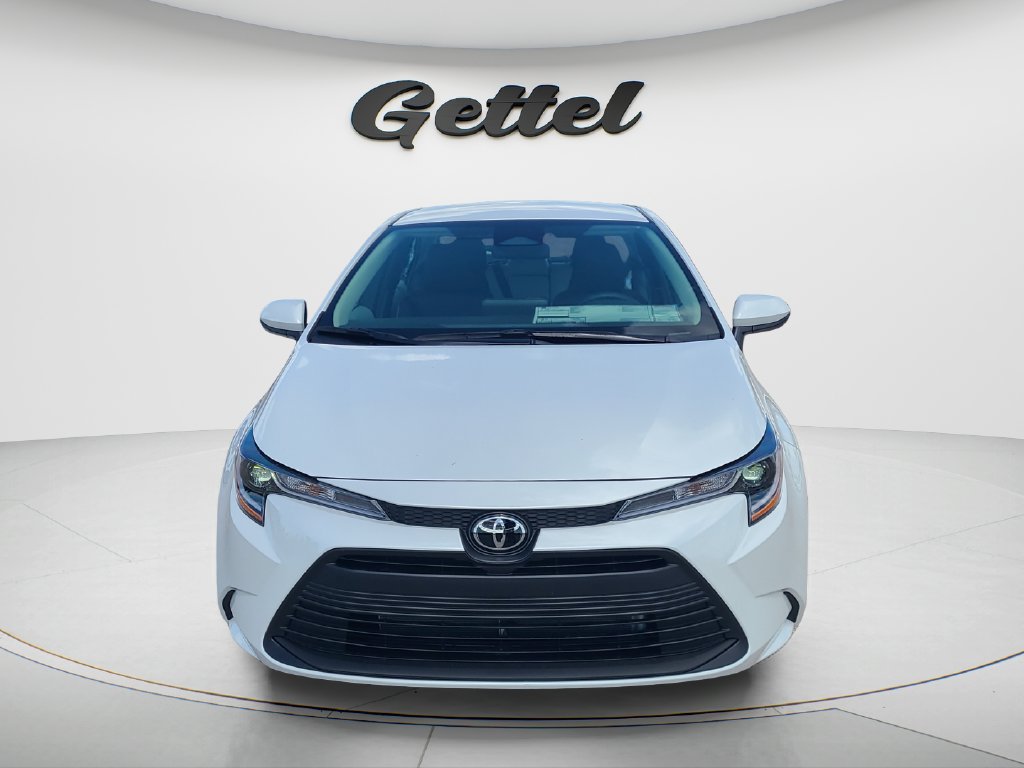 New 2027 Toyota Corolla LE FWD image 2