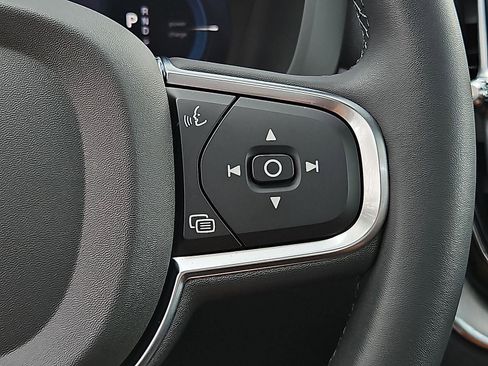 Certified 2024 Volvo XC60 T8 Core w/ Protection Package Premier image 23