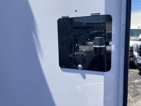 New 2024 GMC Savana 3500 w/ Power Convenience Package RWD image 33