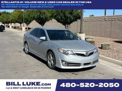 Used 2014 Toyota Camry SE FWD image 1