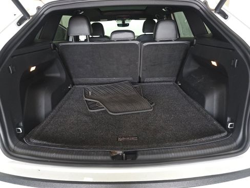 Used 2021 Volkswagen Atlas Cross Sport SE w/ Panoramic Sunroof Package AWD/4WD image 16