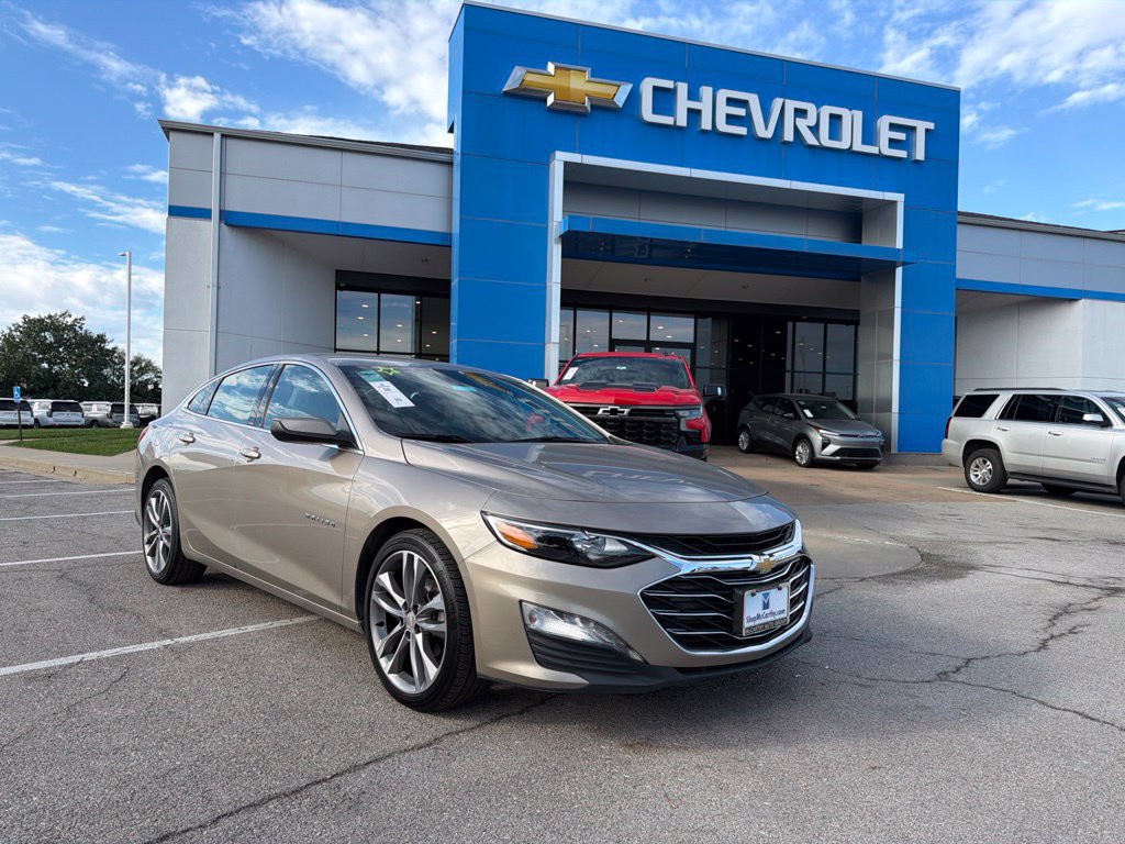 Used 2024 Chevrolet Malibu LT FWD image 1