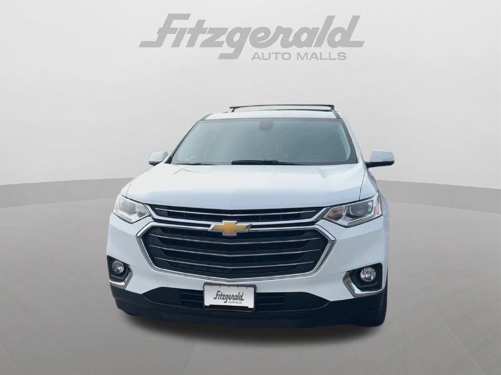 Used 2019 Chevrolet Traverse LT w/ LT Premium Package AWD/4WD image 3