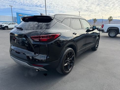 Used 2023 Chevrolet Blazer LT FWD image 3