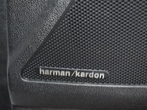 Used 2019 Kia Sorento EX w/ EX Touring Package image 5