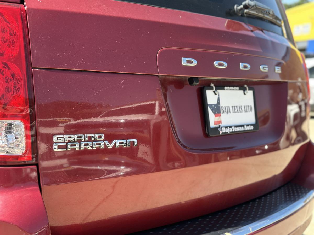 Used 2016 Dodge Grand Caravan American Value Package w/ UConnect Hands-Free Group FWD image 8