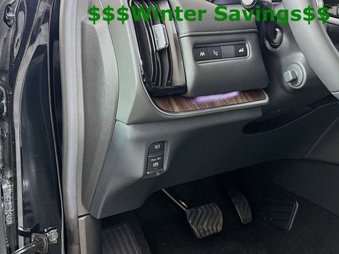 New 2025 Nissan Armada SL w/ Captain's Chari Seat Package image 13