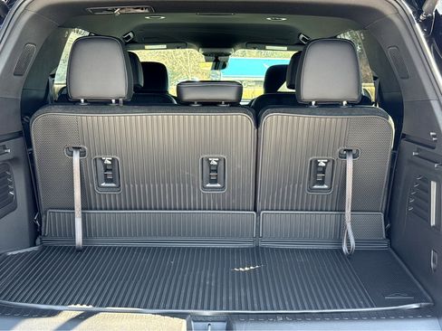 New 2026 Chevrolet Traverse LT w/ Driver Confidence Package image 20